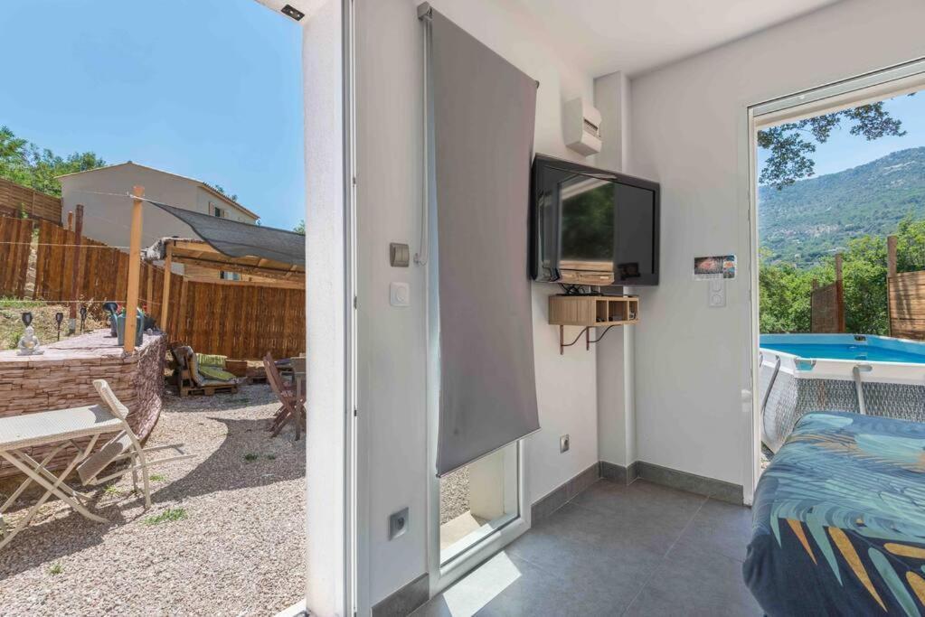 Aux Studio Sous Les Oliviers Netflix Et Disney Plus Contes  Exteriör bild